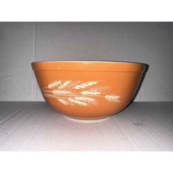 Beautiful Vintage Pyrex 403 Autumn Harvest Mixing‎ Bowl 2.5 Liter - Nesting Bowl - Picture 1 of 4